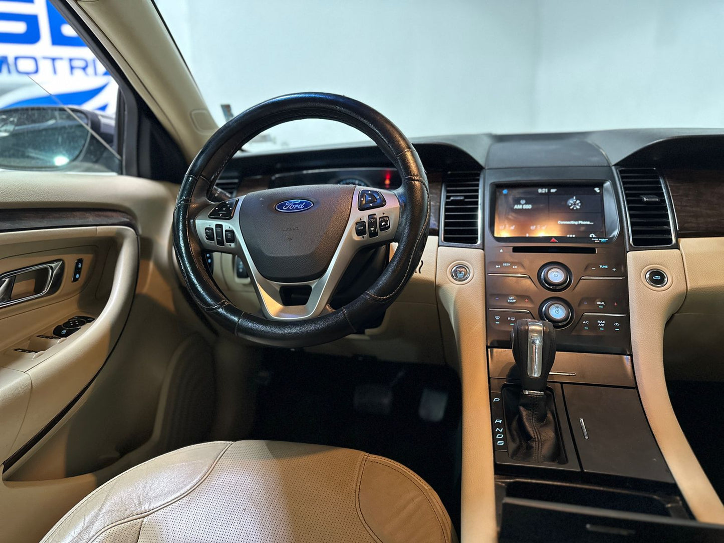 Ford Taurus 2016