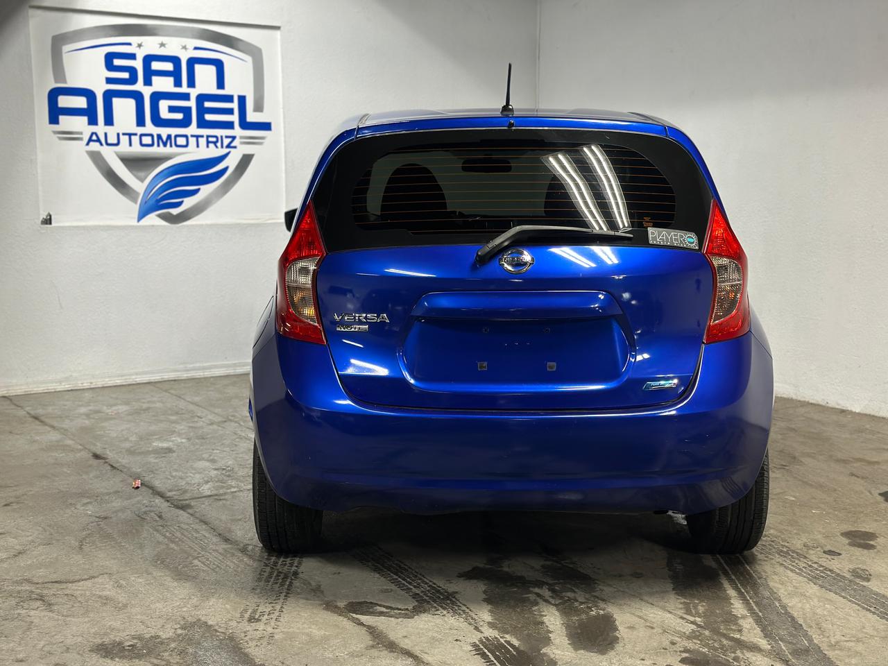 Nissan Versa 2015
